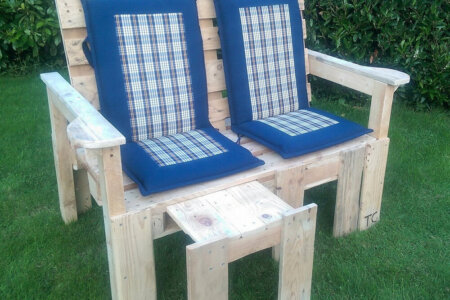 Pallets Bench with Adjustable Foot Stool And Backrest