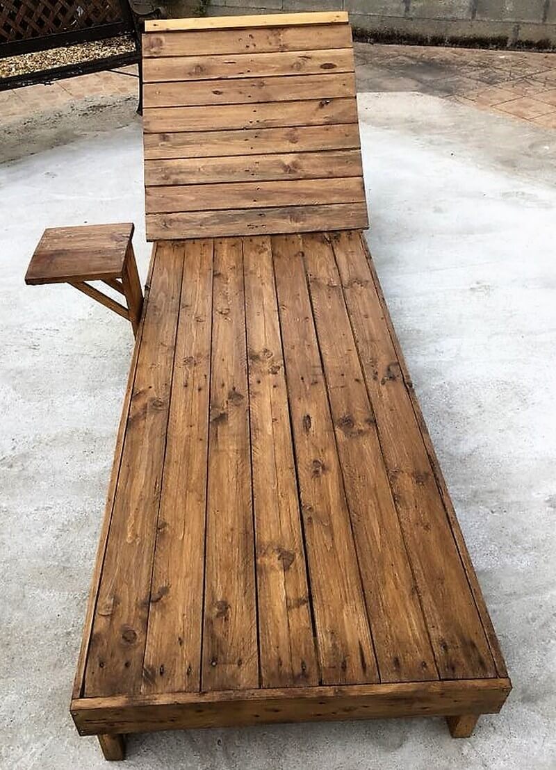 recycled pallets sun lounger